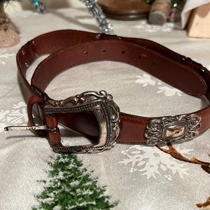 Fossil vintage 1997 leather belt women's approx. 40" long Size L Retro